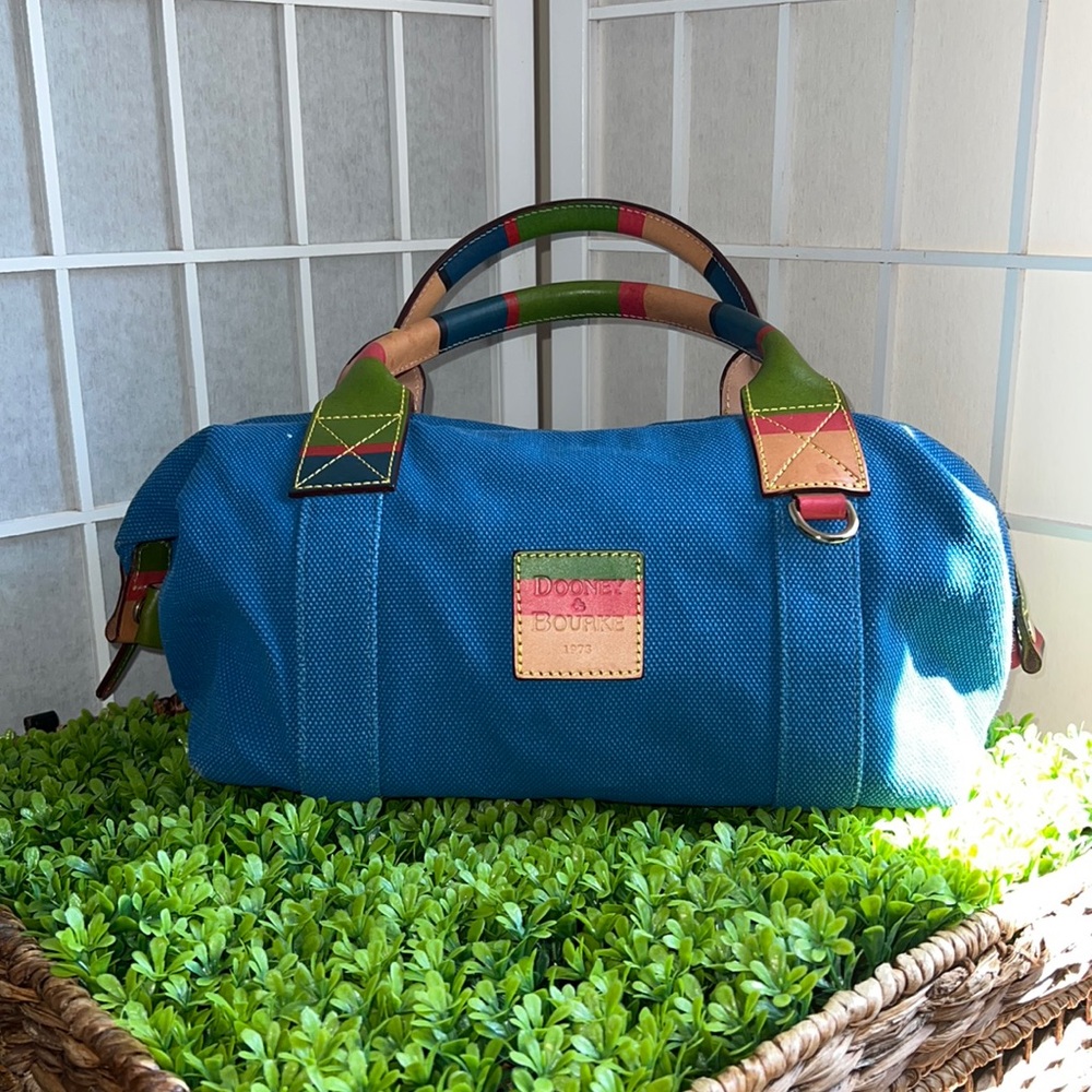Dooney & Bourke 1975